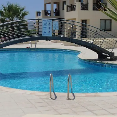 Beautiful 2-Bedroom Apartment - Great Location * Paphos