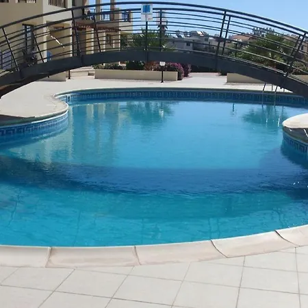 Beautiful 2-Bedroom Apartment - Great Location * Paphos