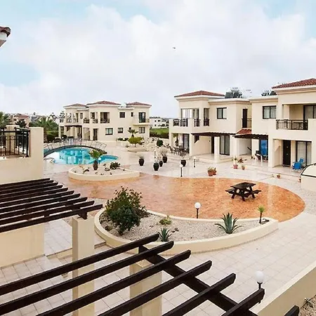 Apartment Beautiful 2-Bedroom Apartment - Great Location Paphos